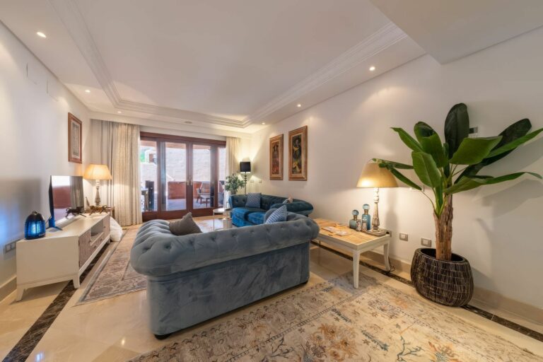 ae8c2db6572f04be926ba9534ef01422 - 8