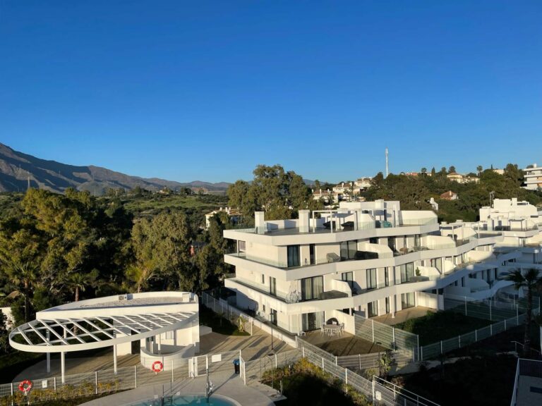 aeaf2c77b46300c0a9c98907ce14c9f6 - 11