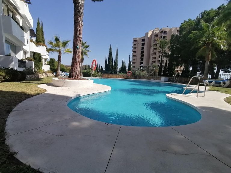 b029f9e77bb55984426835eb24902a21 - 4