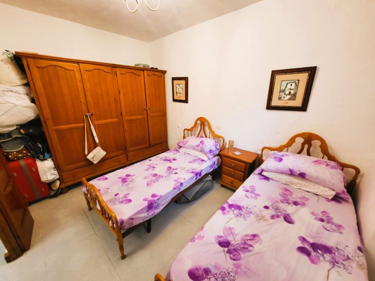 b170d2e0902cdfb4e760fe809363cd3a - 11