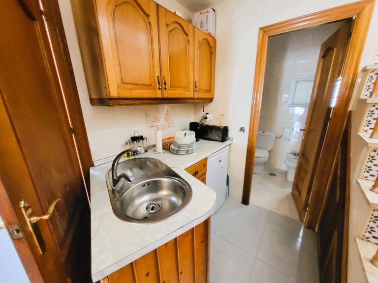 b170d2e0902cdfb4e760fe809363cd3a - 7