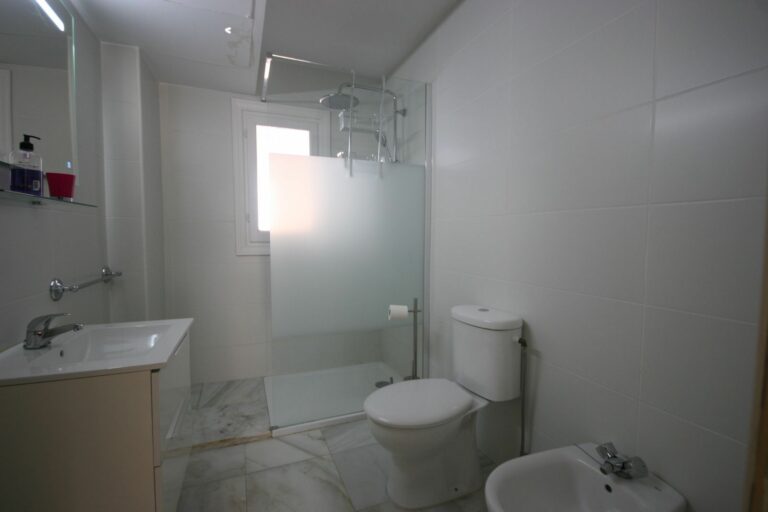 b256dae375c6249ec769ee77615fbc6e - 15