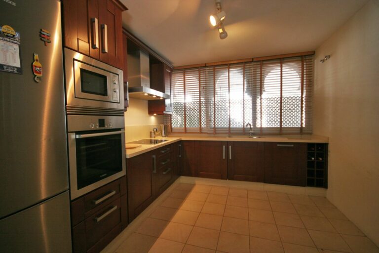 b256dae375c6249ec769ee77615fbc6e - 6