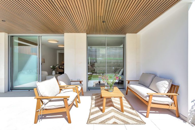 b37452d9891690a96936a0b26103a25d - 3