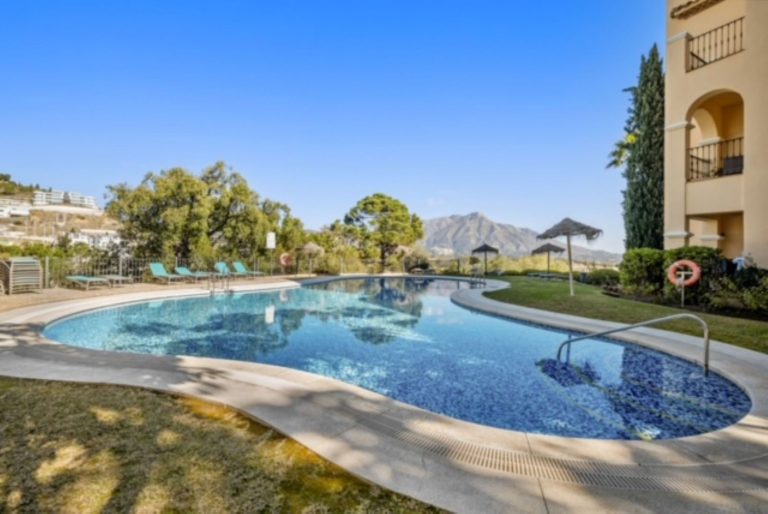 b3c1bfcf0c2a206d2b727c8bf01592f9 - 15