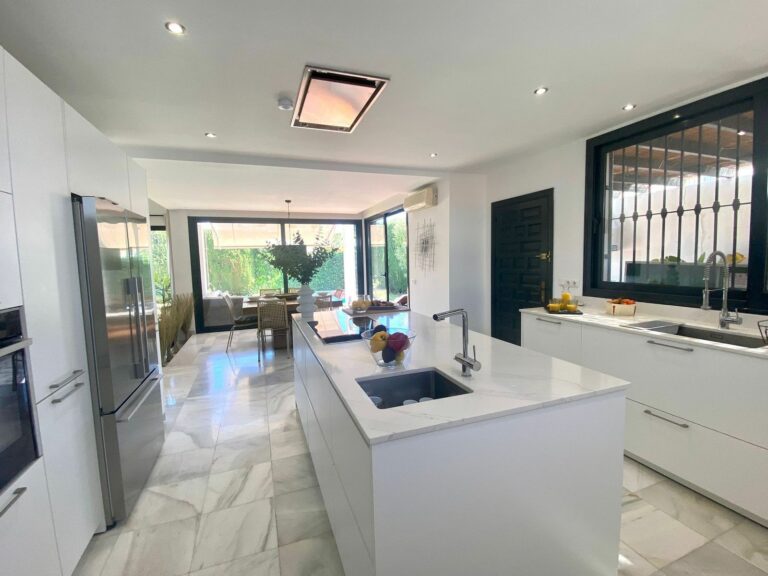 b5b633bb69589907a0359a63b6cdf8bb - 15