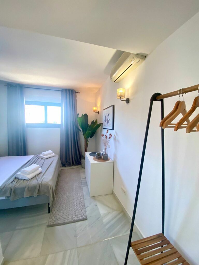 b5b633bb69589907a0359a63b6cdf8bb - 16