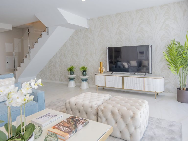 b684687c2fed93159e1d79a5bf72761f - 8