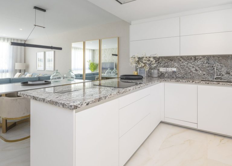 b684687c2fed93159e1d79a5bf72761f - 9