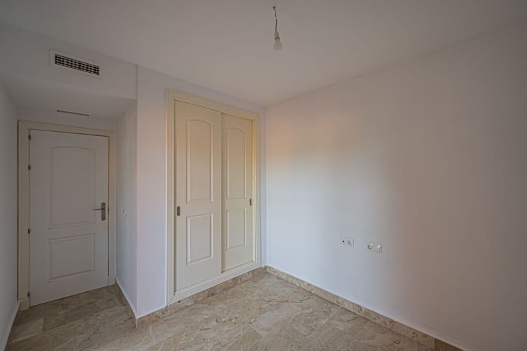 b693c7565ae67ceaf88ca82464b824b3 - 16