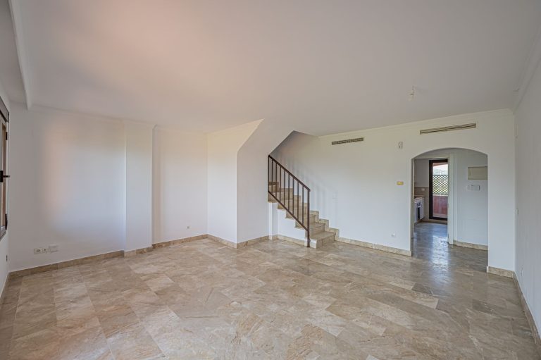 b693c7565ae67ceaf88ca82464b824b3 - 2