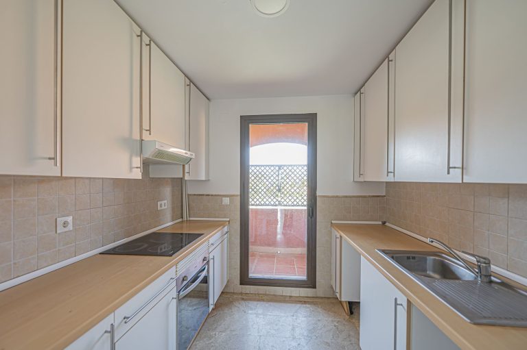 b693c7565ae67ceaf88ca82464b824b3 - 5