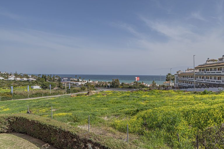 b693c7565ae67ceaf88ca82464b824b3 - 9