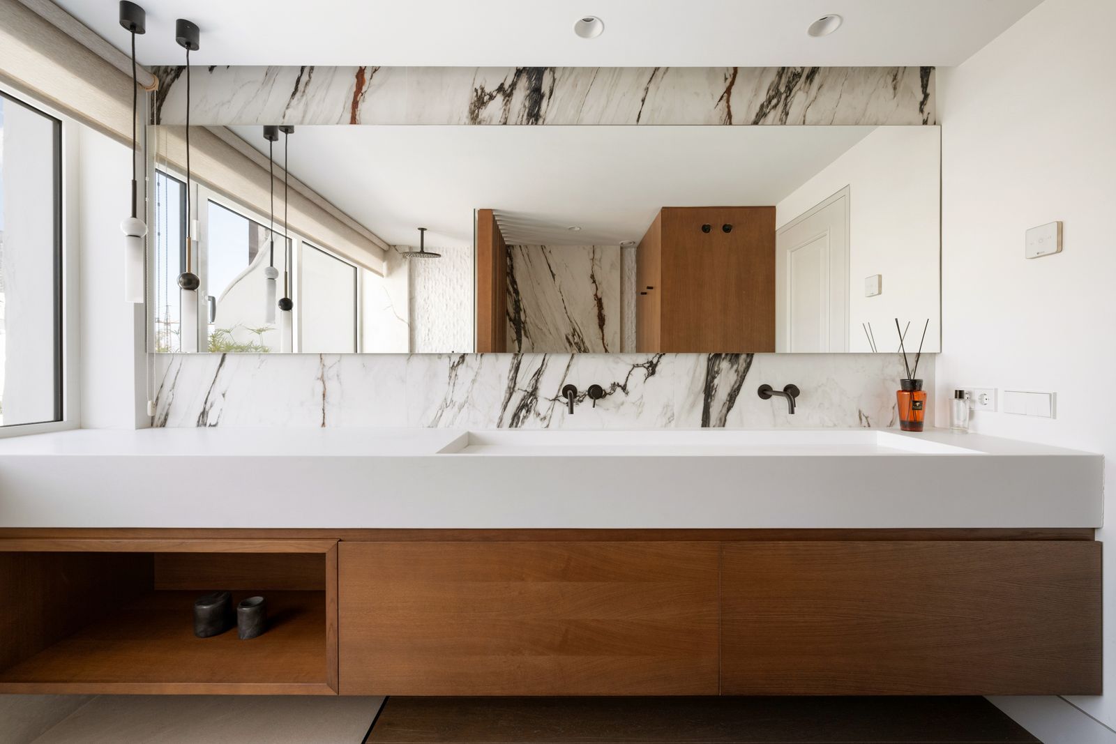 b6e2be981096f4a195cca294c89a4751 - 10