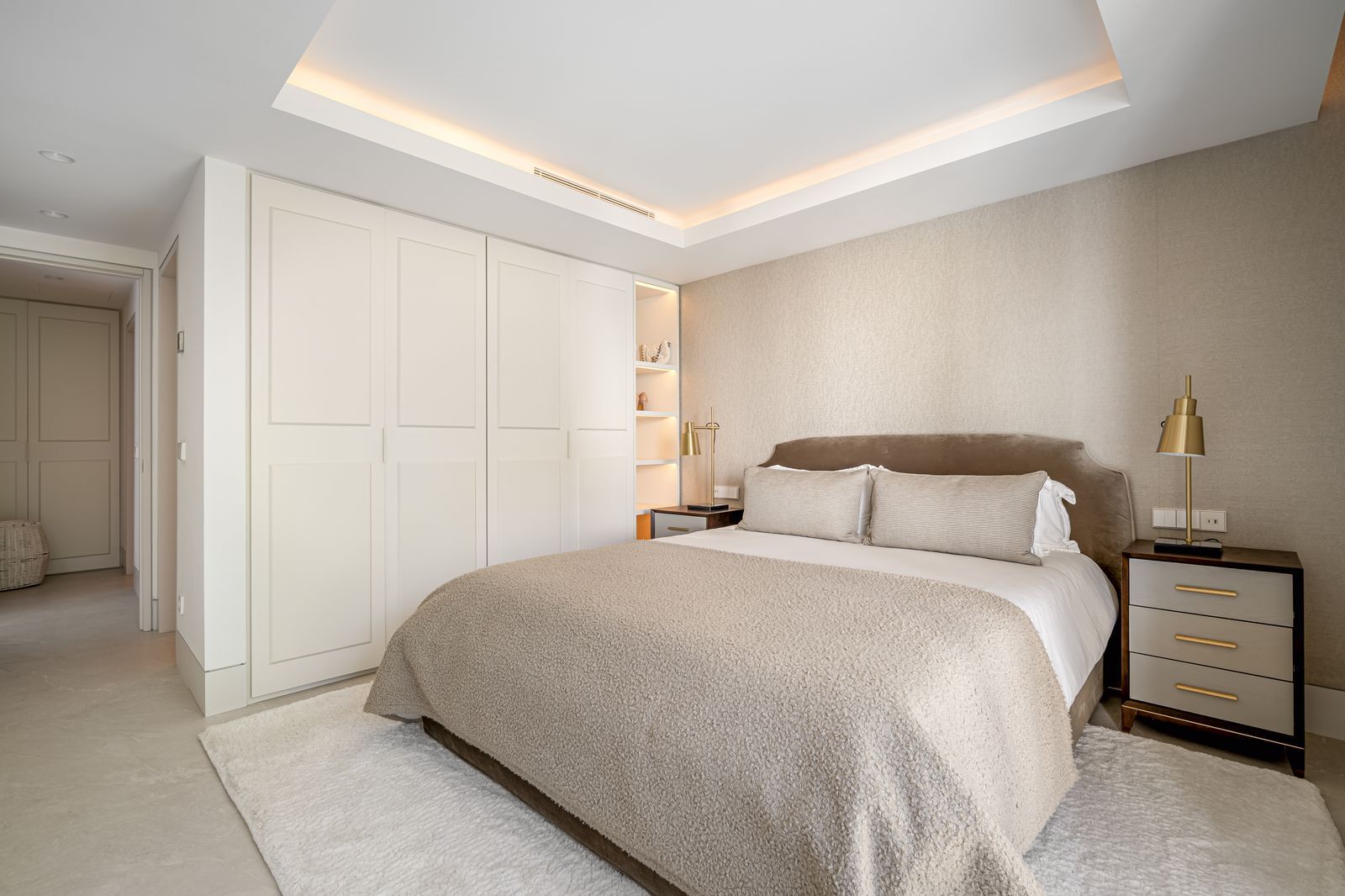 b6e2be981096f4a195cca294c89a4751 - 16