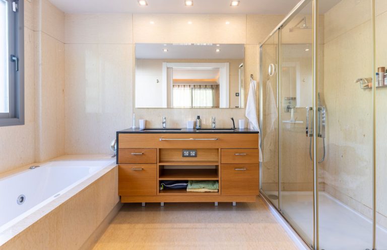 b6f91481a9976f929b9e05ab23da75c7 - 15