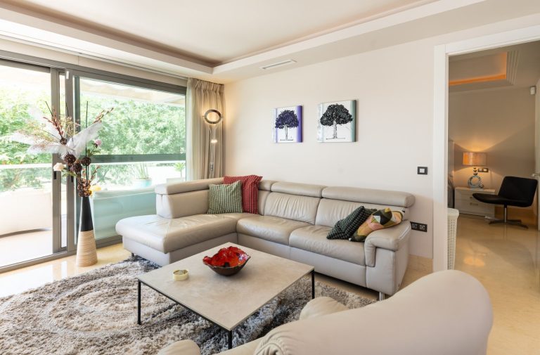 b6f91481a9976f929b9e05ab23da75c7 - 7