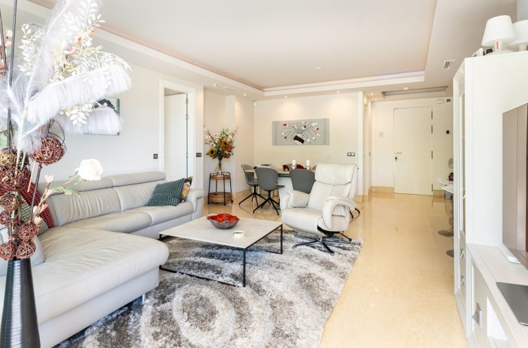 b6f91481a9976f929b9e05ab23da75c7 - 8