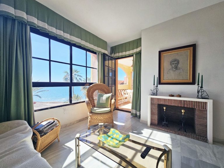 b76e3a72c53cf7f2fb4ae70093ea7850 - 3