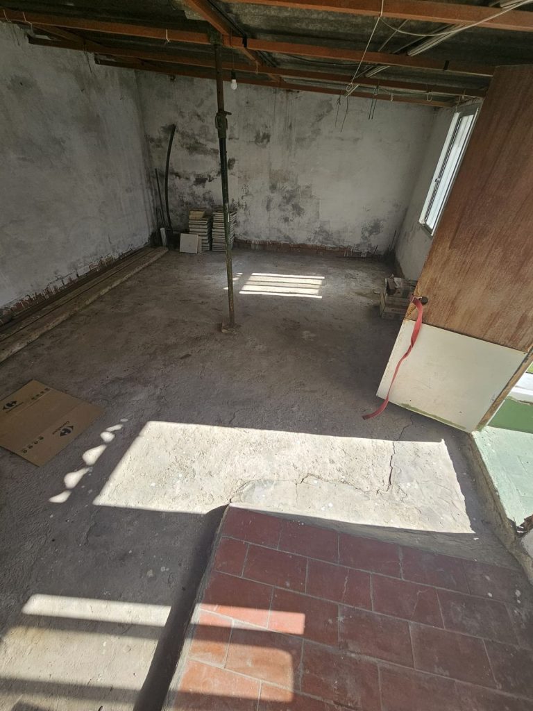 b82106360a327d239e2707d00e282f7b - 14