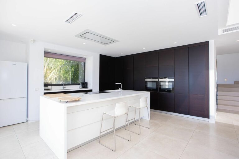 b86bfcc0770866763764349937ec0105 - 11