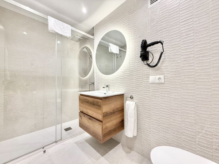 b8b6c7c04334e383c855cbb89ca85074 - 13