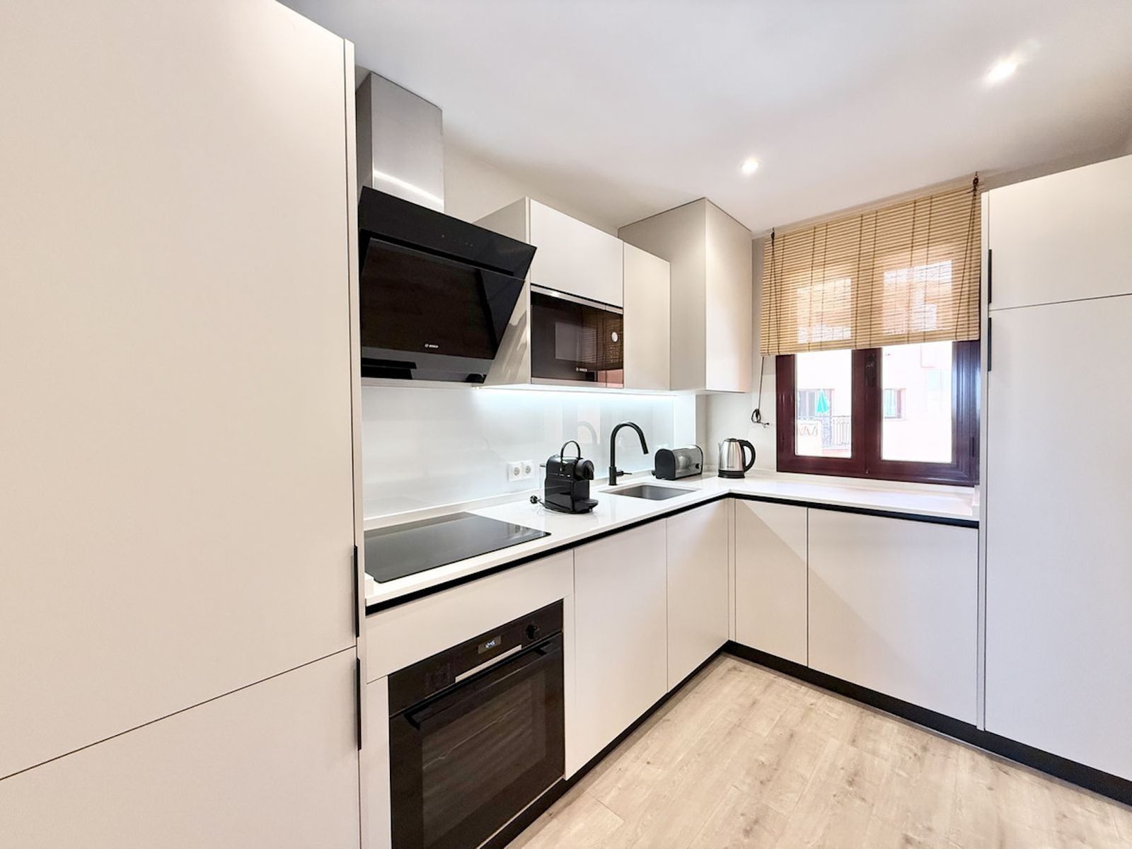 b8b6c7c04334e383c855cbb89ca85074 - 7