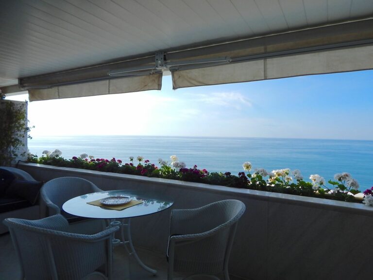 b8d7858e7240548aab4169a284929b27 - 4