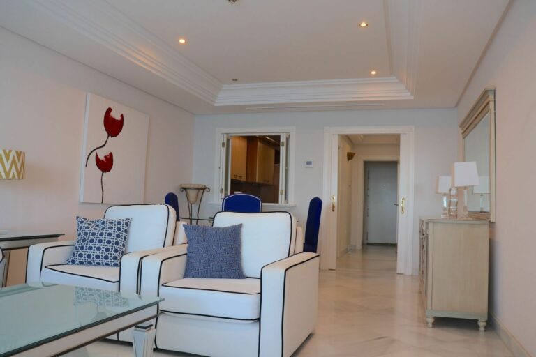 b8d7858e7240548aab4169a284929b27 - 8