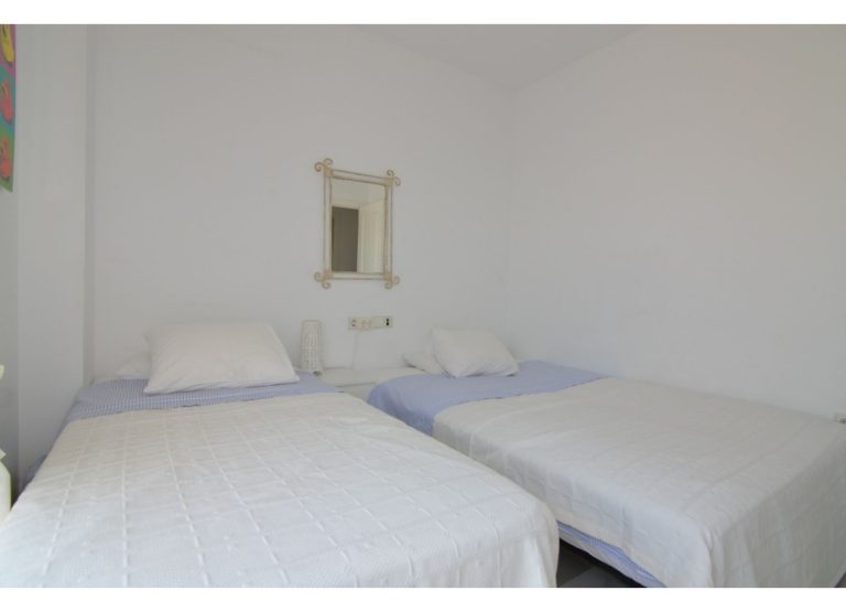 b9cfc3d0d173c4091b89f19737660d08 - 10