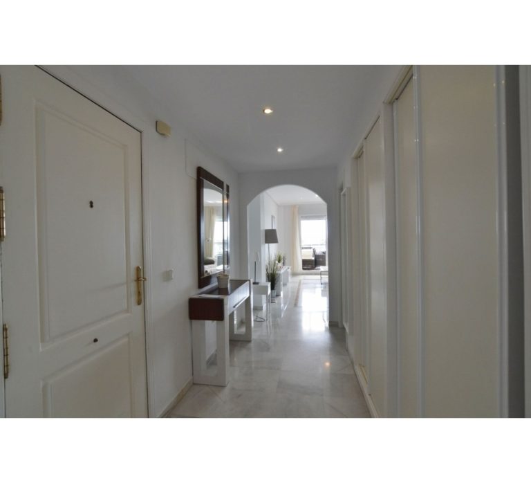 b9cfc3d0d173c4091b89f19737660d08 - 14