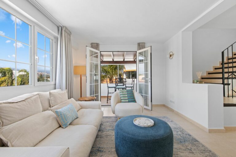 ba20ef8a4565564c1671b2d8aa39ff7a - 6