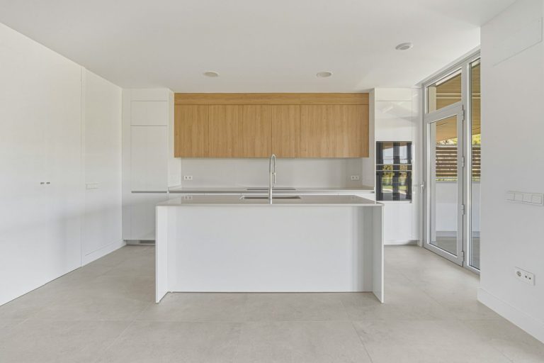 ba39eba1a06cbf756236420b4127e902 - 10