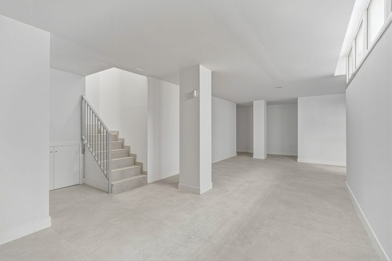 ba39eba1a06cbf756236420b4127e902 - 12