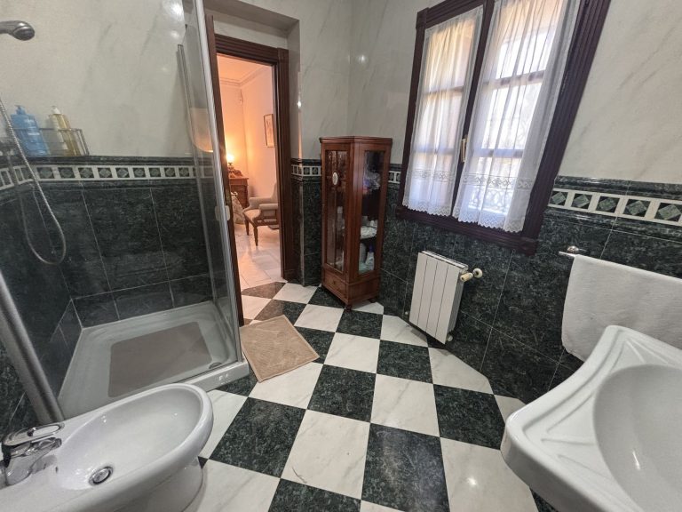 bab6812e2950c81894a4f8d7ea7db098 - 16