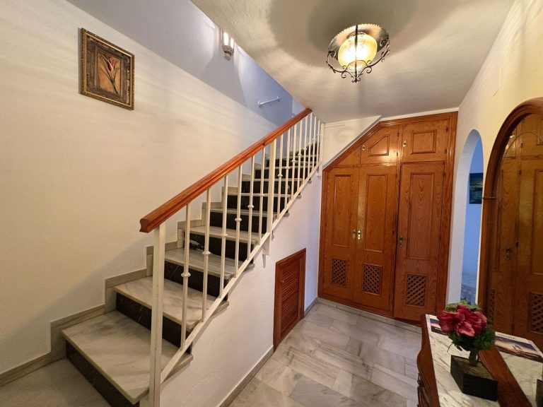 badbc30f50caa5a527486a3b3e744772 - 11