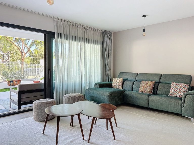 bc8e526f34c57356ddc0393a14de0f8e - 4