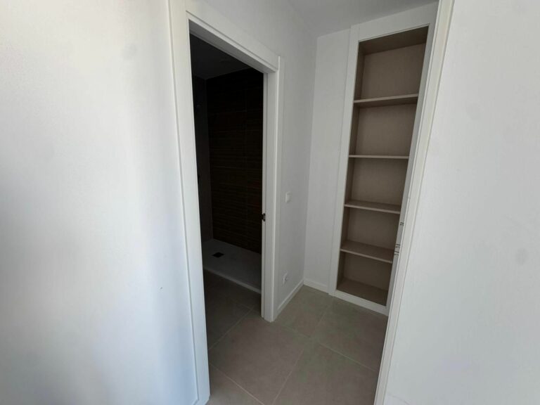 bc914da56af942b8b7ccf3d513f7bab8 - 12