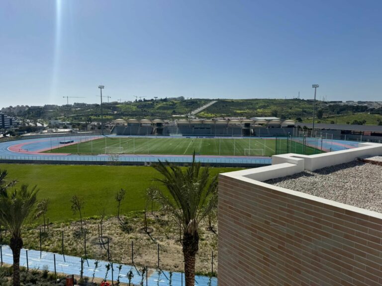 bc914da56af942b8b7ccf3d513f7bab8 - 16