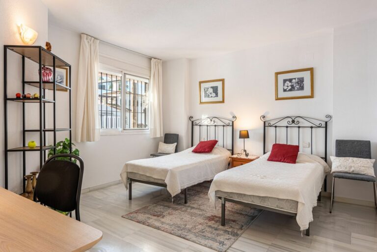 bcf1dde33ea9314ac44076a7932905c5 - 11