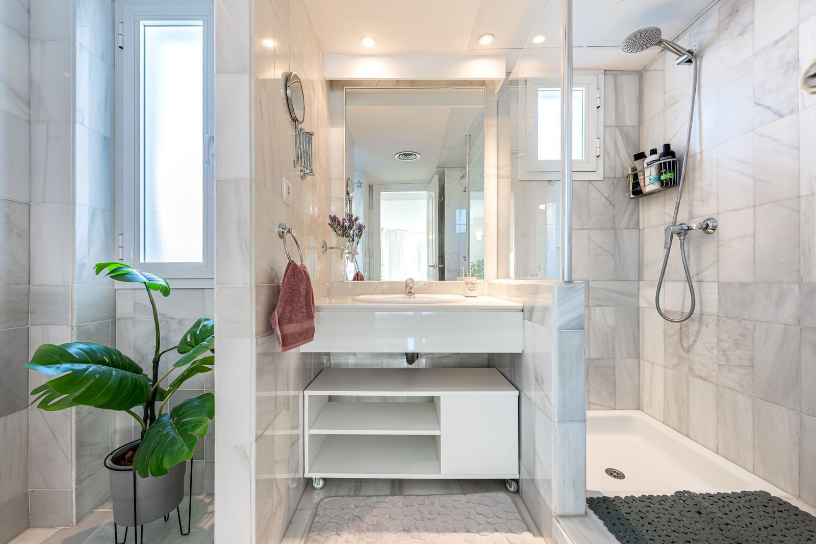 bcf1dde33ea9314ac44076a7932905c5 - 13