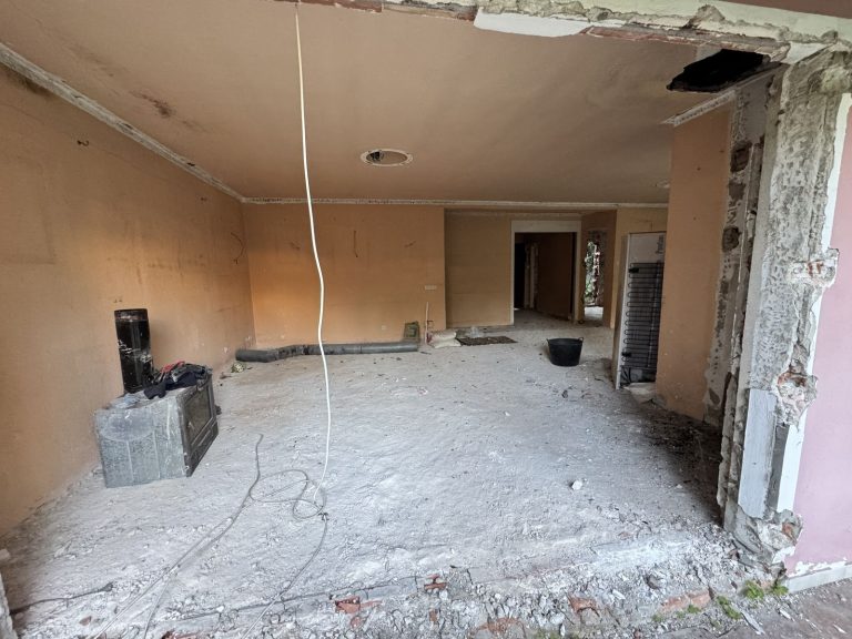 bd65aa9eb7fb9c4a956ce34205496340 - 11