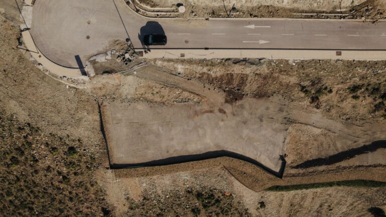 bdd7f199c65a671adee71e61e0b0e4d8 - 2