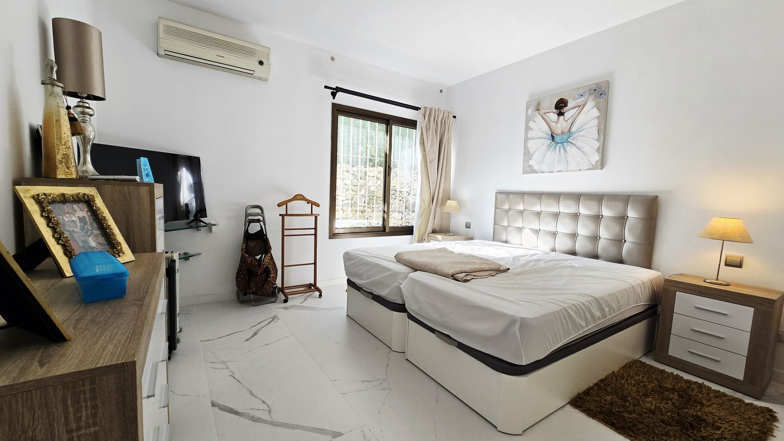 bf9e5d81f440dc9fec54427ca72ee9a5 - 13