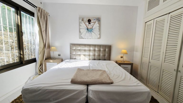 bf9e5d81f440dc9fec54427ca72ee9a5 - 14