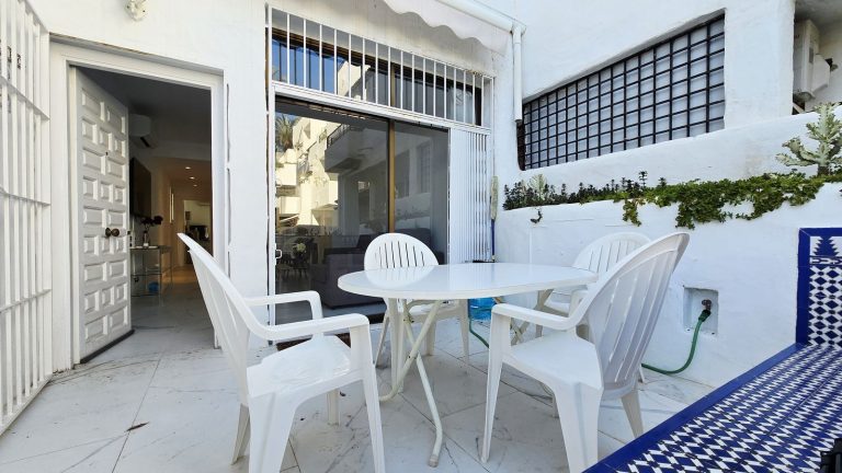 bf9e5d81f440dc9fec54427ca72ee9a5 - 15