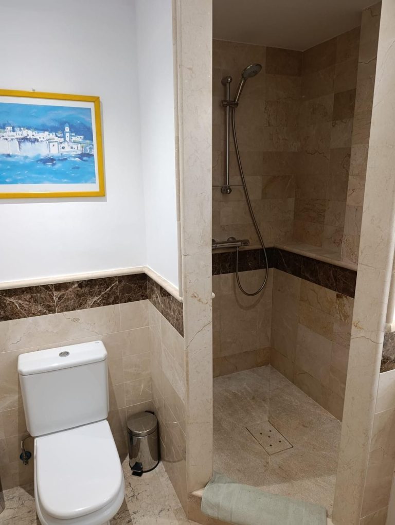 bfd33fc877a283d5cbd6179c3480556c - 14