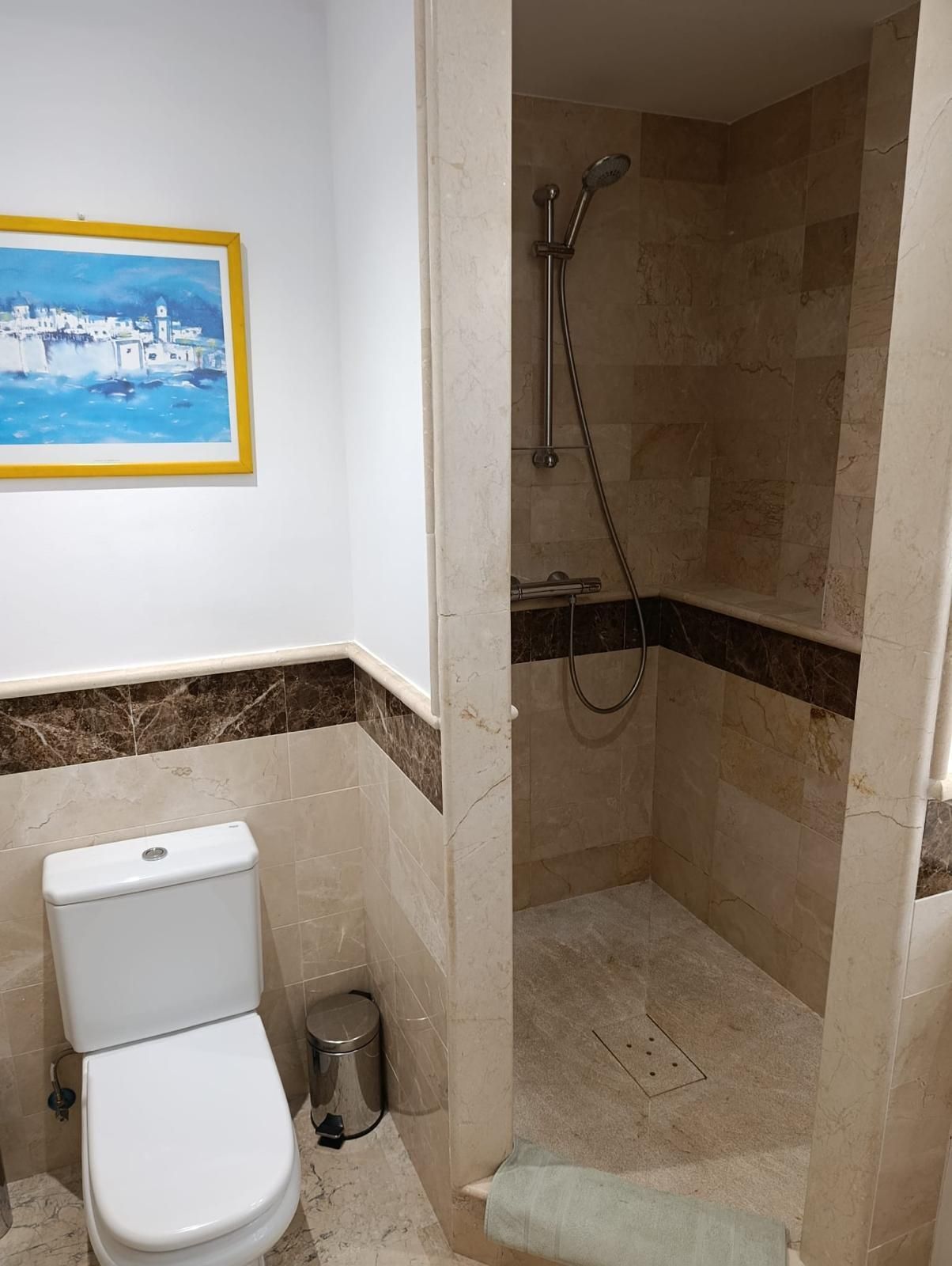 bfd33fc877a283d5cbd6179c3480556c - 14