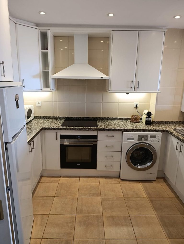 bfd33fc877a283d5cbd6179c3480556c - 8