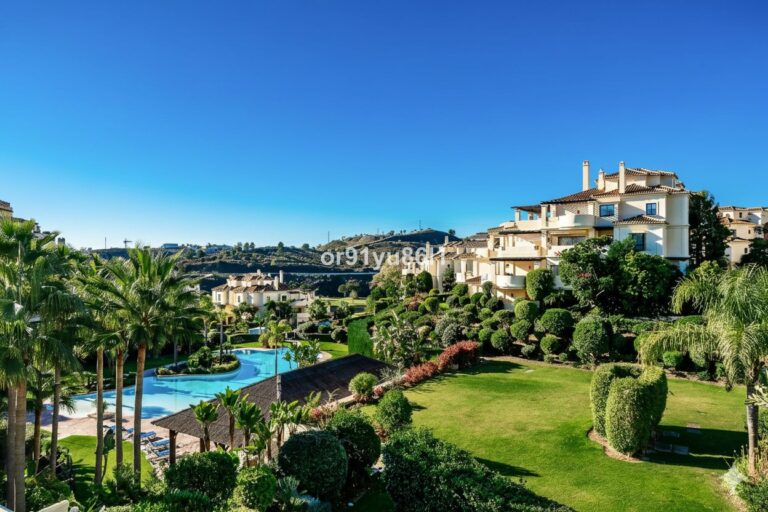 bfd47656e8f74e8923dde5e7eba66463 - 1